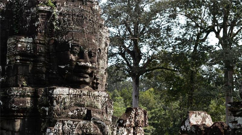 Kambodscha: Archäologen entdecken uralte Statuen in Angkor Der Tempel Bayon ist wegen seiner 200 in Stein gemeißelten lächelnden Gesichter weltberühmt. (Archivbild)