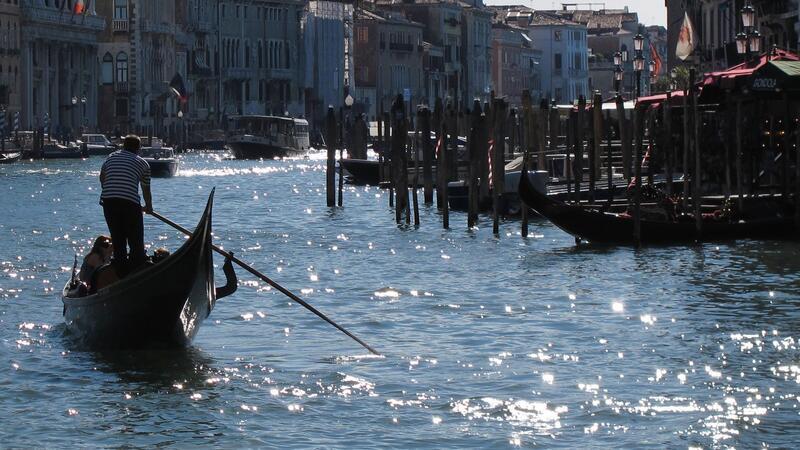 Venedig sucht neue Gondolieri für Kanalfahrten Der Touristen-Hotspot Venedig sucht neue Gondelfahrer. (Symbolbild)