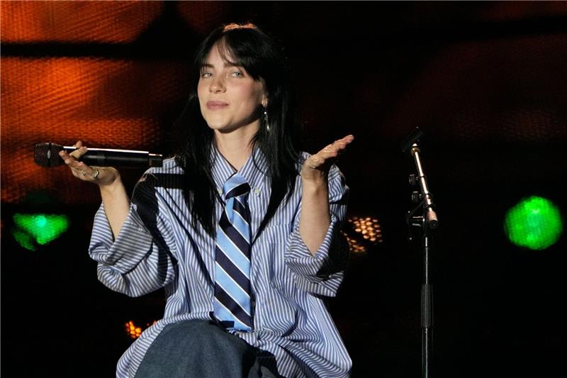 Billie Eilish kündigt Tour an - Vier Konzerte in Deutschland Der US-Popstar Billie Eilish kündigt ihre «Hit Me Hard and Soft»-Tour für das Jahr 2025 an.