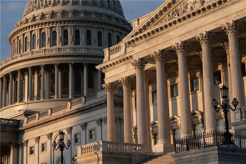 US-Senat stimmt für Ukraine-Hilfen - Weiteres Votum fehlt Der US-Senat hat für Ukraine-Hilfen gestimmt. Das Votum des Repräsentantenhauses steht allerdings noch aus.