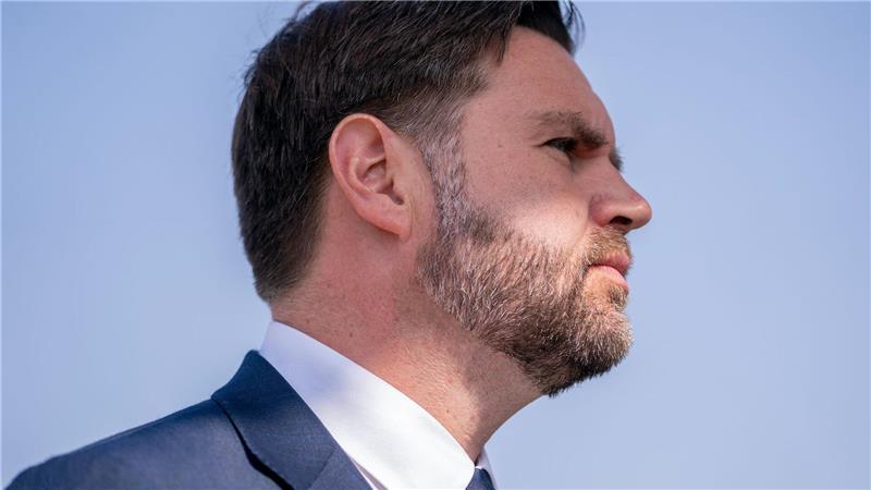 Vance zu Shutdown: Soldaten bekommen wohl weiter Gehalt Der US-Vize-Präsident JD Vance stellt eine Bezahlung des US-Militärs für Freitag in Aussicht. (Archivfoto)