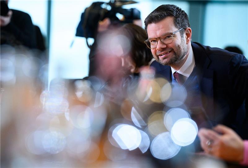 „Viel Luft nach oben”: SPD-Kritik an Buschmann Der Umgang des Justizministers Marco Buschmann (FDP) mit dem Thema Miete sorgt bei den Koalitionspartnern SPD und Grüne für Ärger.