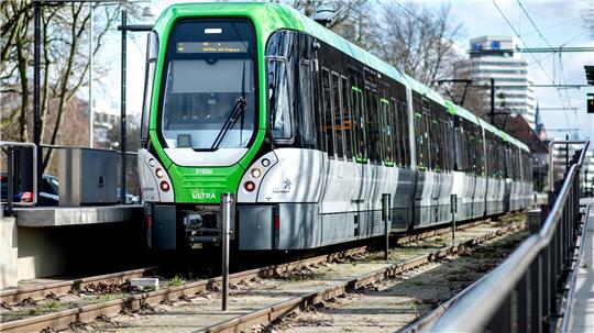Der Unfall passierte auf der Stadtbahnlinie 13. (Symbolbild)