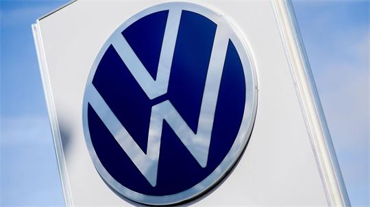 Der VW-Konzern will seinen Sparkurs offenbar verschärfen. (Symbolbild)
