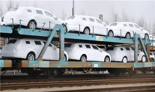 Der Verband der Automobilindustrie (VDA) rechnet für das laufende Jahr mit rund 2,7 Millionen Neuwagen in Deutschland.