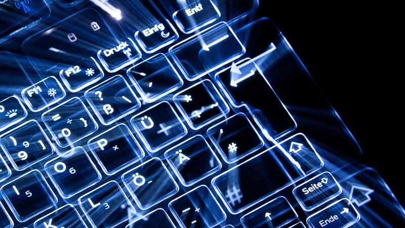 Der Verfassungsschutz stellt auch Cyberangriffe prorussischer Hacker auf Websites deutscher Behörden und Unternehmen fest. (Symbolbild)