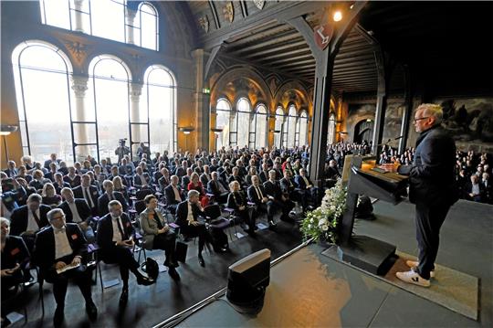 Der Verkehrsgerichtstag mit zuletzt 1700 Teilnehmer ist das Kongress-Flaggschiff der Stadt Goslar.  Archivfoto: Epping