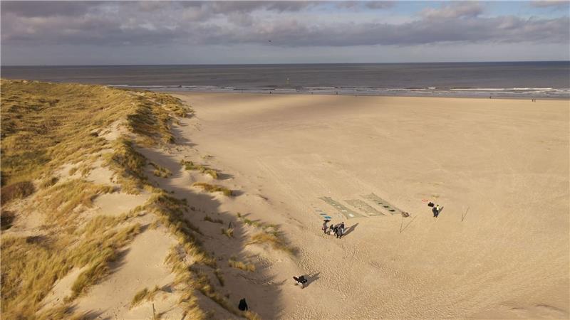 Der Versuchsaufbau aus der Vogelperspektive am Strand von Spiekeroog.