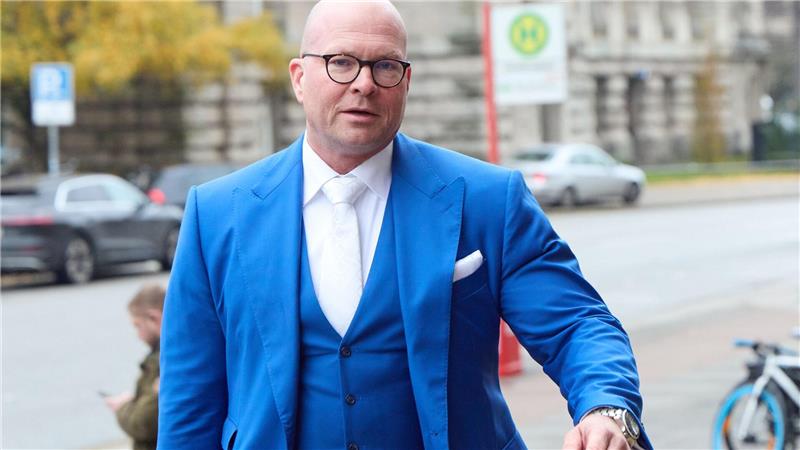 Der Verteidiger des israelischen Angeklagten, Sascha Böttner, sieht im Leiter der Sicherheitsfirma die zentrale Figur.