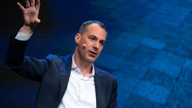 Siemens steigert Gewinn trotz Schwäche bei Automatisierung Der Vertrag von Cedrik Neike wurde verlängert. (Archivbild)