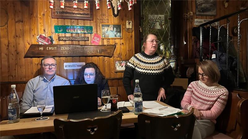 Wolfgang Langer will Bürgermeister von Braunlage bleiben Der Vorstand der Bürgerliste mit Geschäftsführer Stephen Buchholz, Schriftführerin Karen Ruppelt, der stellvertretenden Vorsitzenden Meike Langersdorf-Bliemeister und Schatzmeisterin Stephanie Waldmann (v.l.) zieht bei der Jahreshauptversammlung ein positives Fazit.