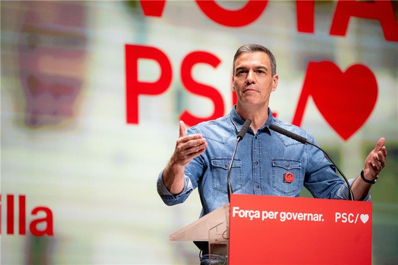 Sánchez Sozialisten von unterlegenen Separatisten abhängig Der Wahlausgang wurde vor allem als großer Triumph der linken Zentralregierung von Ministerpräsident Pedro Sánchez bewertet.