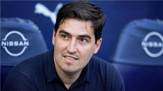 Der Wechsel von Trainer Andoni Iraola ist laut übereinstimmenden Medienberichten perfekt. (Archvibild)
