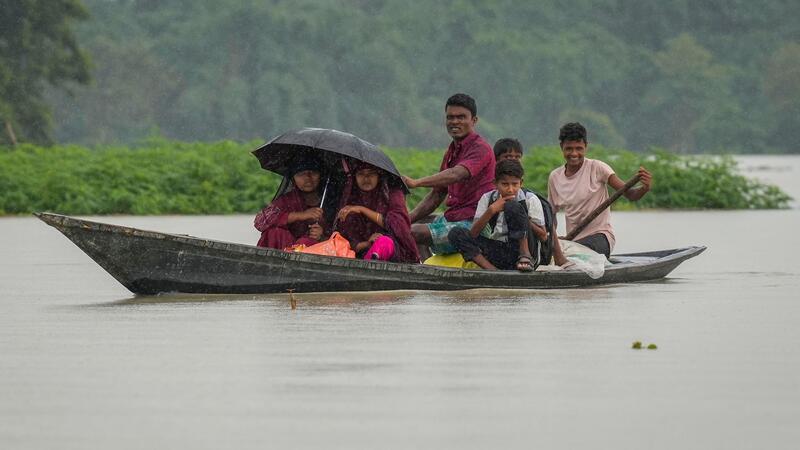 Monsun in Indien: Bislang mehr als 50 Tote Der Wetterdienst sagt weiteren Regen voraus.