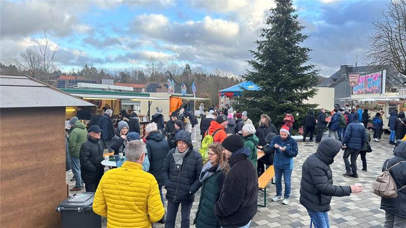 Der „Winterwirbel“ soll Urlauber nach Braunlage locken Der Wintermarkt gehört in diesem Jahr zum „Winterwirbel“, und auch sonst hat sich die Braunlage-Tourismus-Marketing-Gesellschaft ein neues Konzept ausgearbeitet, mit dem Urlauber in der Advents- und Weihnachtszeit nach Braunlage gelockt werden sollen.