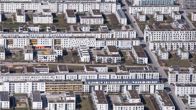 Der Wohnungsmangel in Deutschland zieht nach Analyse des Pestel-Instituts mittlerweile die gesamtwirtschaftliche Entwicklung in Mitleidenschaft. (Symbolbild)