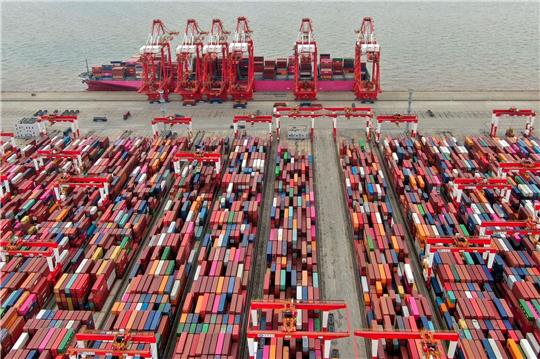 Der Yangshan-Containerhafen in Shanghai.