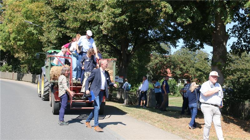 Der Zeitplan ist eng getaktet. Möglichst viele Eindrücke sollen der Jury vermittelt werden.