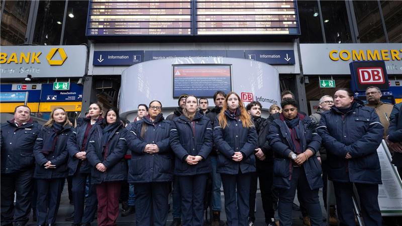 Der Zugbegleiter starb nach Faustschlägen gegen den Kopf