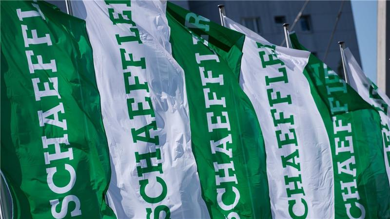 Der Zulieferer Schaeffler will künftig auch in der Raumfahrttechnologie Geschäfte machen. (Archivbild) 