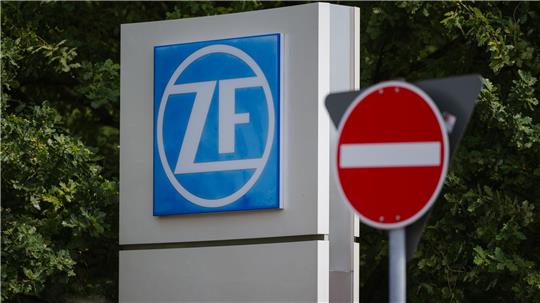 Der Zulieferer ZF Friedrichshafen muss sich neu erfinden. (Archivbild) 