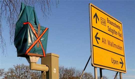 Der alte stationäre Blitzer an der B 248 auf der Upener Kreuzung macht keine Fotos mehr. Die Technik ist veraltet.
