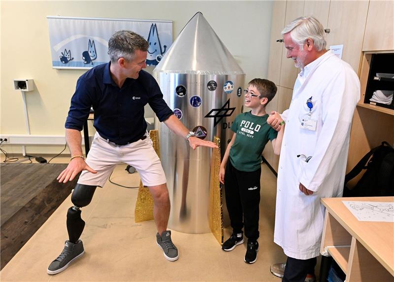 John McFall will mit Bein-Prothese ins All Der behinderte Astronaut John McFall möchte ein Vorbild für Kinder sein.
