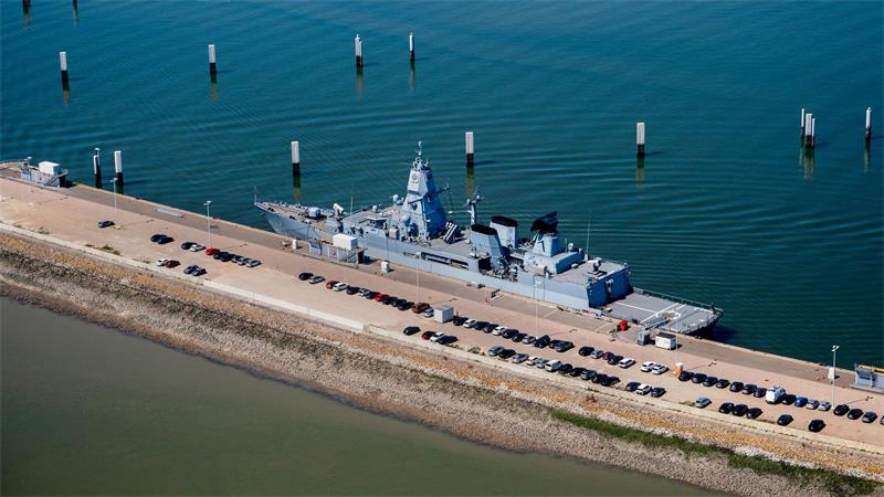 Ein neuer Marinehafen in Emden – Notwendigkeit oder Irrweg? Der bislang einzige deutsche Marinehafen an der Nordsee liegt in Wilhelmshaven. (Archivbild)