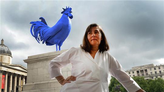 Der blaue Hahn am Trafalgar Square (2013) gehört zu den berühmtesten Arbeiten von Katharina Fritsch.