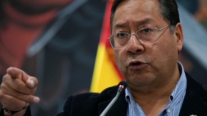 Boliviens Präsident weist Verschwörung mit Militärs zurück Der bolivianische Präsident Luis Arce hat die gesamte Führungsriege der Streitkräfte ausgetauscht.