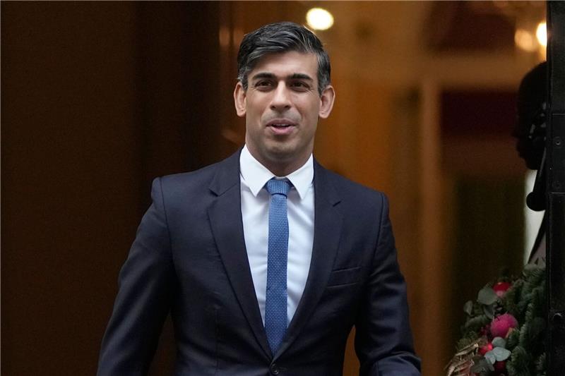 Britische Medien diskutieren über Sunaks Turnschuhe Der britische Premierminister Rishi Sunak hat mit seinen Turnschuhen eine Diskussion ausgelöst.