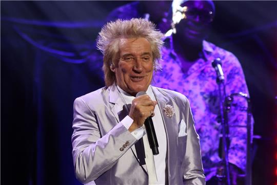 Der britische Sänger Rod Stewart hat überraschend in einer Sendung von Sky News angerufen.