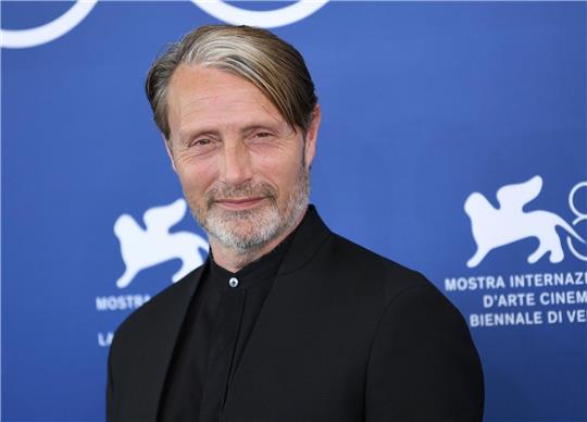 Der dänische Schauspieler Mads Mikkelsen in Venedig.