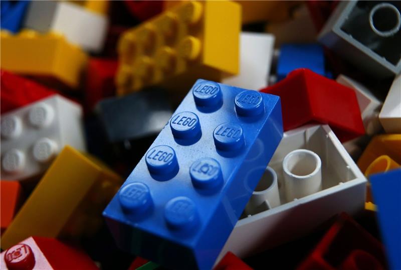 Lego-Bausteine trotz schwierigen Spielzeugmarkts gefragt «Der deutsche Markt ist wirklich das Herzstück der Lego-Gruppe, und das war er schon immer», sagt Unternehmenschef Niels Christiansen.