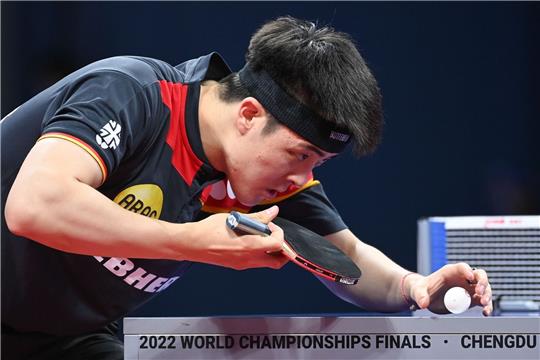 „Sehr traurig”: Sportler leiden unter Chinas Corona-Politik Der deutsche Tischtennis-Nationalspieler Qiu Dang Qiu in Aktion.