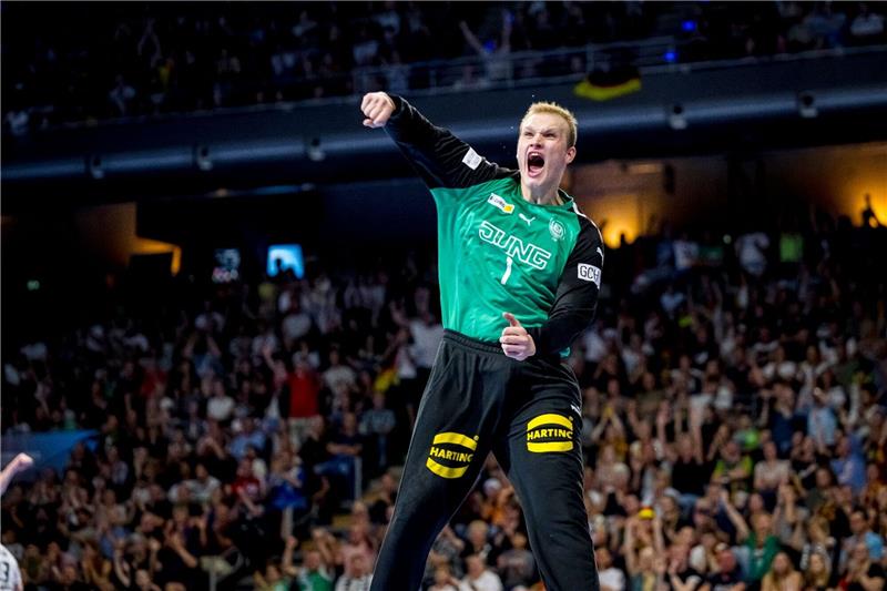 Titel-Traum wird wahr: U21-Handballer holen WM-Gold Der deutsche Torwart David Späth überragte gegen Ungarn.