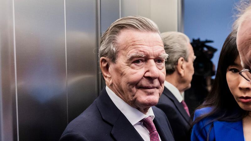Untersuchungsausschuss lädt Ex-Kanzler Schröder als Zeugen Der ehemalige Bundeskanzler Gerhard Schröder.