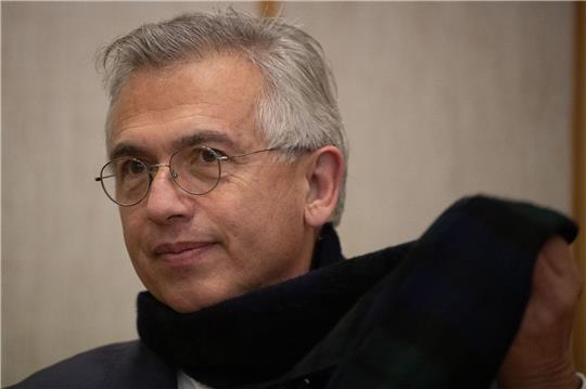 Der ehemalige Frankfurter Oberbürgermeister Peter Feldmann war im Dezember 2022 in zwei Fällen zu einer Geldstrafe in Höhe von 120 Tagessätzen zu 175 Euro verurteilt worden. Die Verurteilung wegen Vorteilsannahme ist nun rechtskräftig.