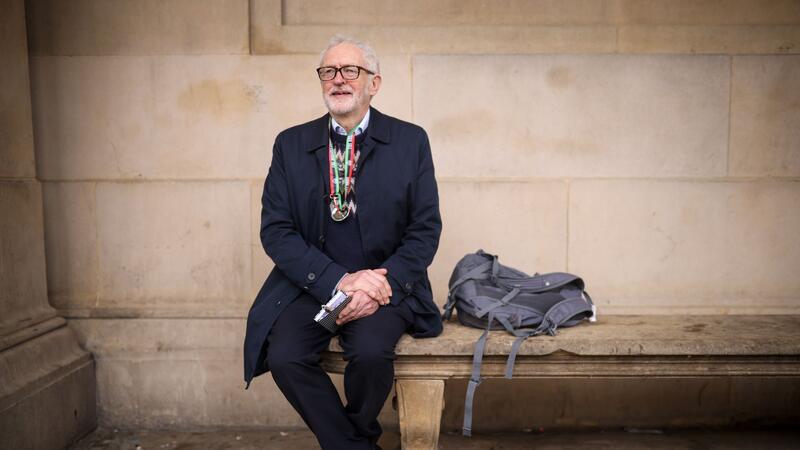 Jeremy Corbyn will gegen Labour antreten Der ehemalige Labour-Chef: Jeremy Corbyn.