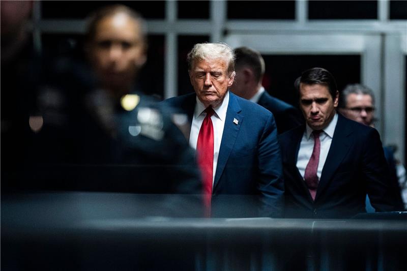 Der ehemalige US-Präsident Donald Trump zahlte 130.000 US-Dollar Schweigegeld an eine Pornodarstellerin.