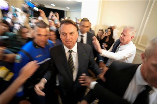 Der ehemalige brasilianische Präsident Jair Bolsonaro hält sich derzeit in Florida auf.