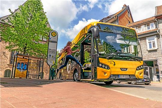 Der erste E-Stadtbus befindet sich nun regulär in Betrieb. Er wird vor allem auf den Linien 801 und 802 eingesetzt.  Foto: Stadtbus Goslar