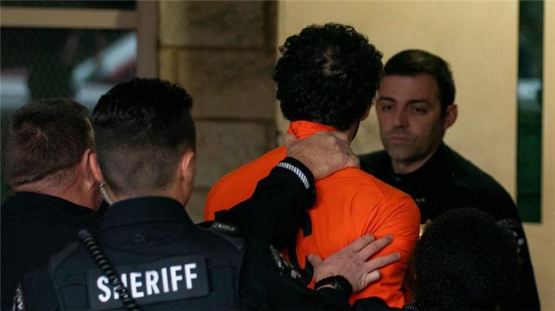 Mutmaßlicher Mörder war nicht Kunde von United Healthcare Der festgenommene Tatverdächtige sieht sich laut Polizei als Held - und wird im Netz für seine Bluttat gefeiert. (Archivbild)