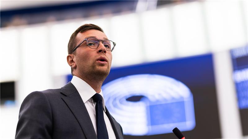 Der französische Politiker Jordan Bardella ist Vorsitzender der rechten PfE-Fraktion im Europaparlament. (Archivbild)