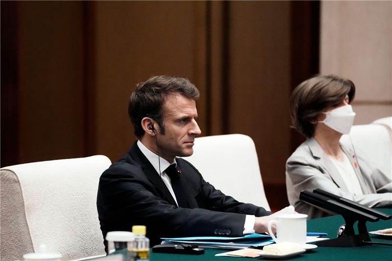 Macron irritiert mit Taiwan-Aussage - China kommt es gelegen Der französische Präsident Emmanuel Macron wird international für seine Aussage im Zusammenhang mit dem Taiwan-Konflikt kritisiert.