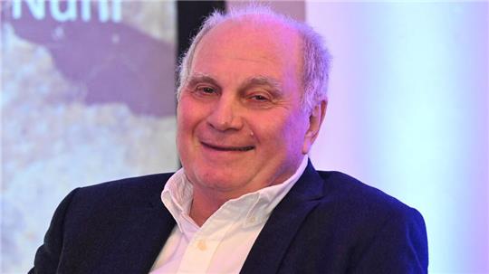 Der frühere Bayern-Präsident Uli Hoeneß kritisiert die Mentalität in Deutschland. 