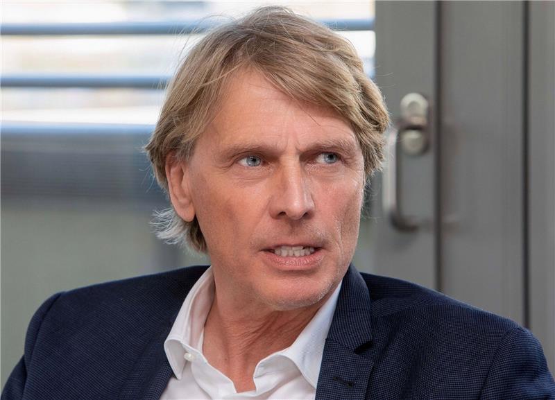 Ex-Profi Sidka hört als Präsident des VfB Oldenburg auf Der frühere Spieler und Trainer von Werder Bremen, Wolfgang Sidka.