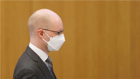 Der frühere Wirecard-Manager und Kronzeuge Oliver Bellenhaus kommt in München zur Fortsetzung des Prozesses in den Gerichtssaal.