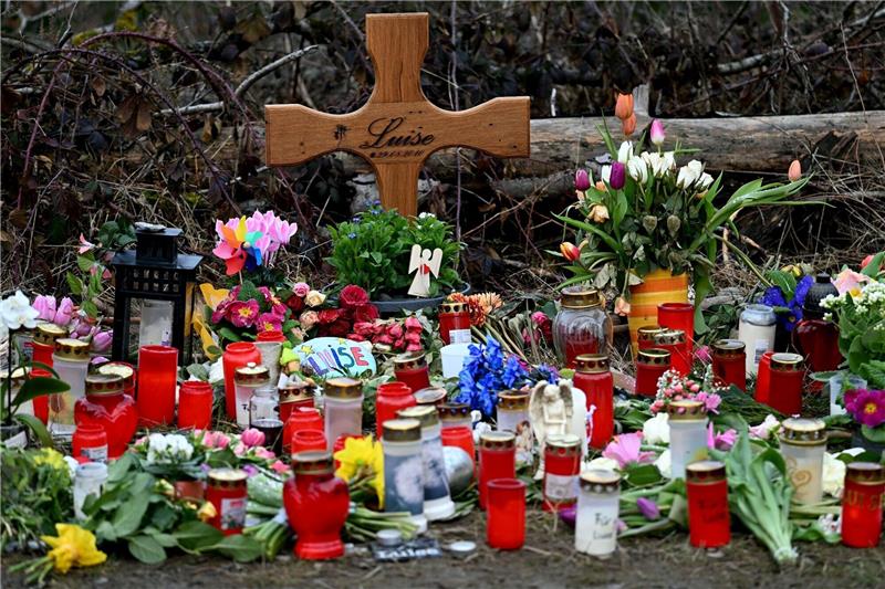 Der gewaltsame Tod der Zwölfjährigen am 11. März schockt viele Menschen. Nun findet die Trauerfeier statt.