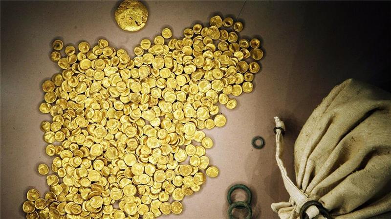 Der größte keltische Goldfund des 20. Jahrhunderts wurde 1999 gefunden, im November 2022 hatten Einbrecher die Goldmünzen gestohlen. (Archivbild)